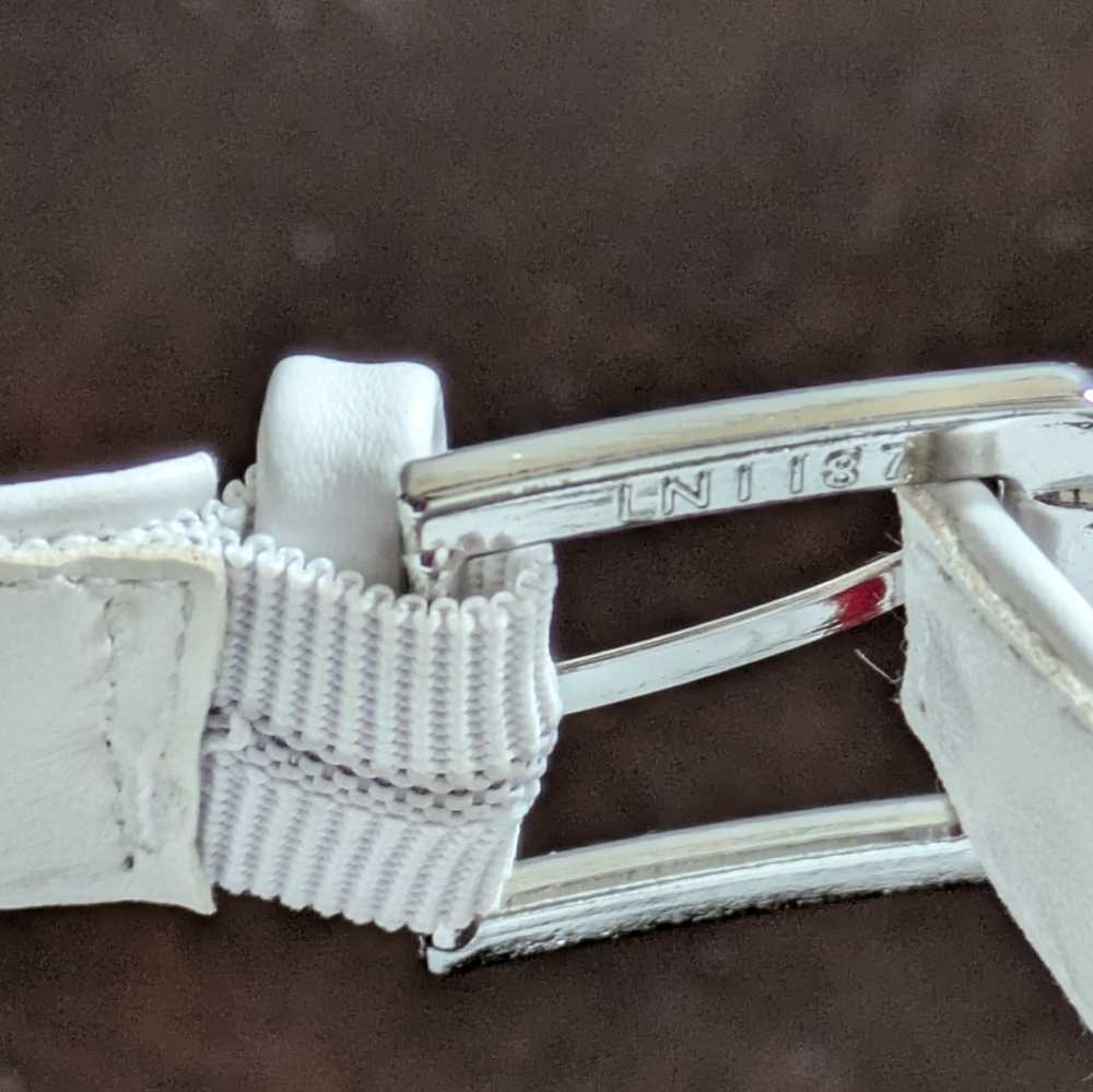 NWT Liz Claiborne White Heeled Ankle Boots with Double Buckles. Size 7.5 - Picture 9 of 11